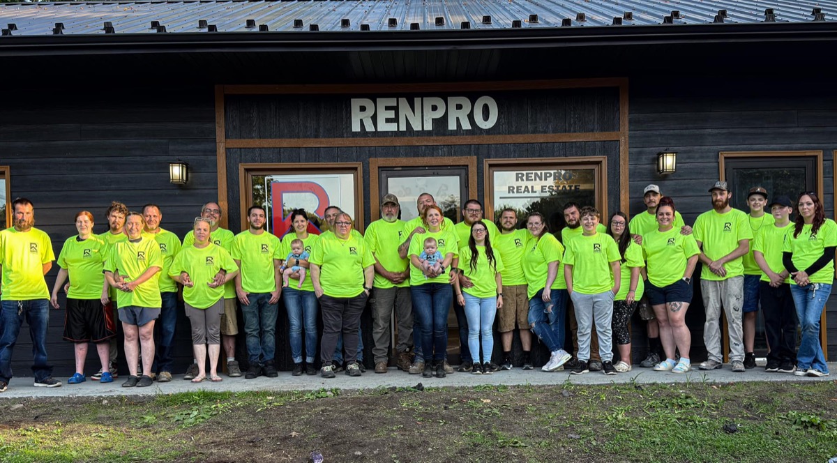 The RenPro team in front of the RenPro office
